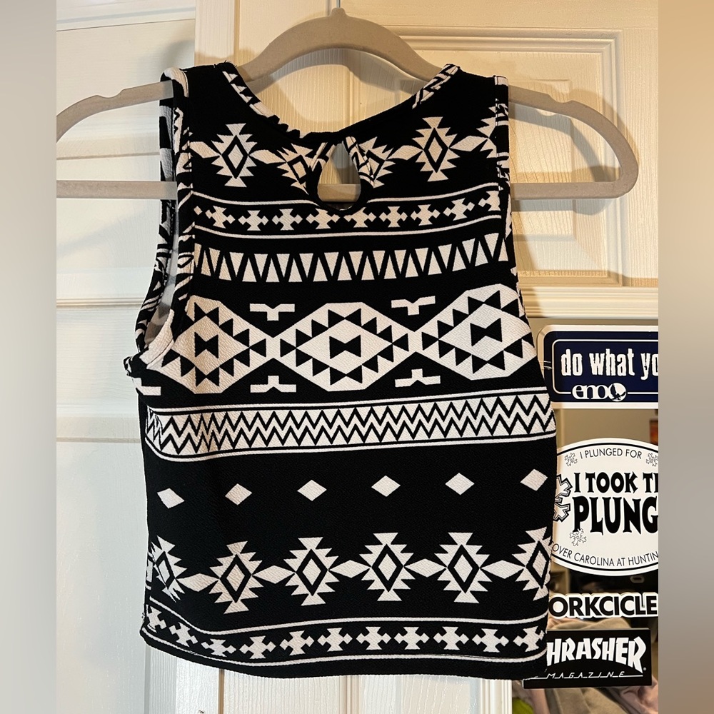 Cropped tank - Picture 2 of 2